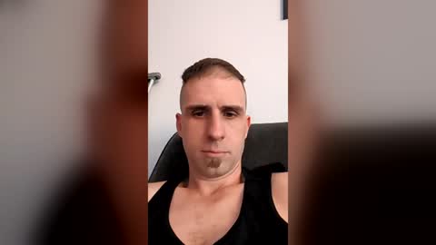 Snapshot of maxenceb1984 chatting on 07/21/26, 07:38 maxenceb1984 online show from 07/21/26, 07:38