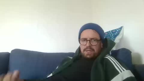 Snapshot of maxhorn591 chatting on 03/10/26, 01:05 maxhorn591 online show from 03/10/26, 01:05
