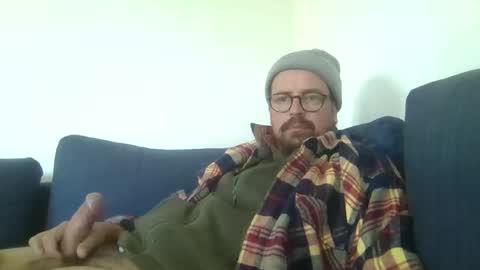 Snapshot of maxhorn591 chatting on 03/25/26, 12:33 maxhorn591 online show from 03/25/26, 12:33