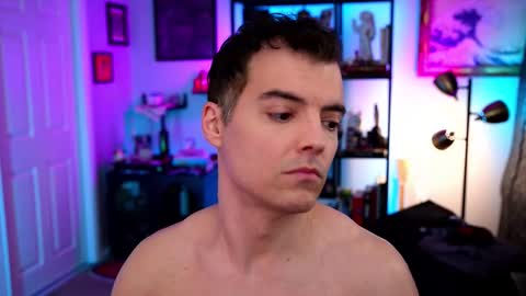 Snapshot of maxhughes chatting on 11/29/25, 02:58 Max Hughes online show from 11/29/25, 02:58