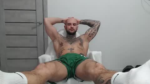 Snapshot of maxi_foxxx chatting on 04/25/26, 06:49 Maximus Fox online show from 04/25/26, 06:49