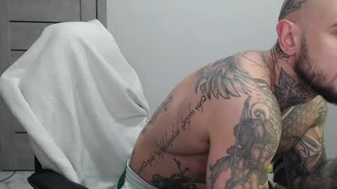 Snapshot of maxi_foxxx chatting on 04/26/26, 06:00 Maximus Fox online show from 04/26/26, 06:00