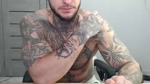 Snapshot of maxi_foxxx chatting on 05/01/26, 06:07 Maximus Fox online show from 05/01/26, 06:07