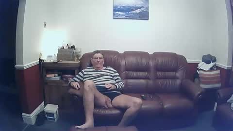 MAX online show from 01/10/25, 12:17