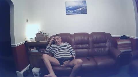 MAX online show from 02/15/25, 10:31