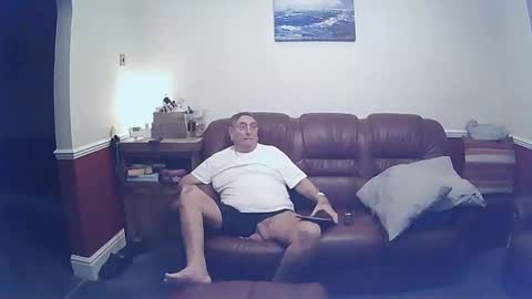 MAX online show from 02/25/25, 09:35