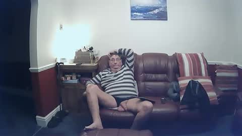 MAX online show from 02/28/25, 09:33