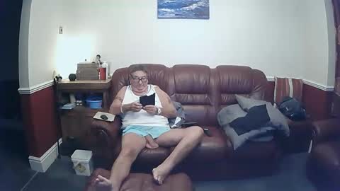 MAX online show from 10/25/25, 10:48