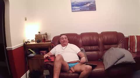 MAX online show from 01/31/26, 11:03