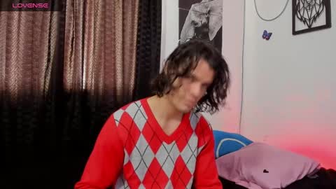 Snapshot of maxi_styles chatting on 12/06/24, 07:12 Alex online show from 12/06/24, 07:12