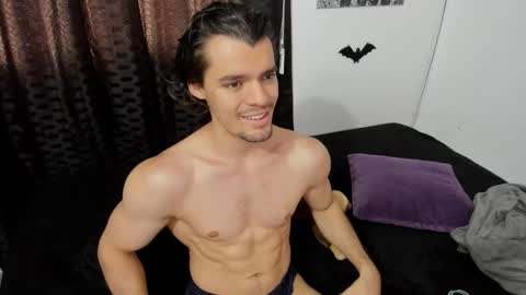 Snapshot of maxi_styles chatting on 12/16/24, 09:52 Alex online show from 12/16/24, 09:52