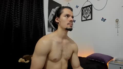 Snapshot of maxi_styles chatting on 01/12/25, 01:11 Alex online show from 01/12/25, 01:11