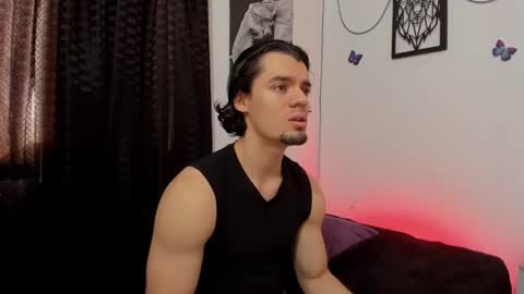 Snapshot of maxi_styles chatting on 01/22/25, 05:38 Alex online show from 01/22/25, 05:38