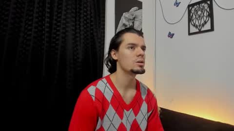 Snapshot of maxi_styles chatting on 02/24/25, 01:57 Alex online show from 02/24/25, 01:57