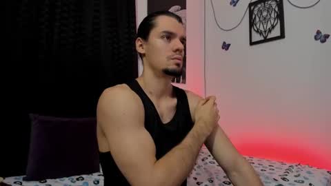 Snapshot of maxi_styles chatting on 03/01/25, 04:37 Alex online show from 03/01/25, 04:37