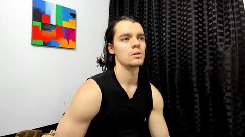 Snapshot of maxi_styles chatting on 11/10/25, 10:20 Alex online show from 11/10/25, 10:20