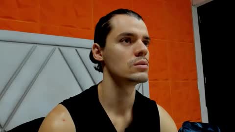 Snapshot of maxi_styles chatting on 02/10/26, 11:58 Alex online show from 02/10/26, 11:58