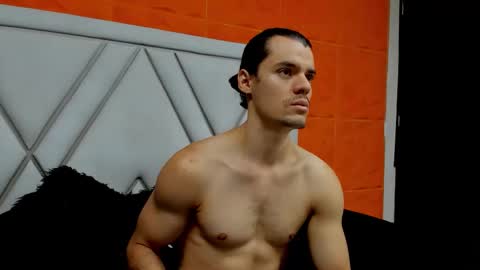 Snapshot of maxi_styles chatting on 02/12/26, 01:17 Alex online show from 02/12/26, 01:17