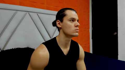 Snapshot of maxi_styles chatting on 02/23/26, 11:18 Alex online show from 02/23/26, 11:18