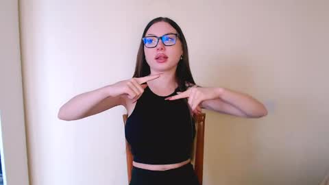 Snapshot of maxi_sweetheart chatting on 04/20/26, 10:07 Joanna online show from 04/20/26, 10:07