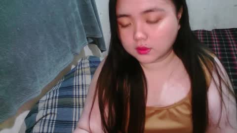 Maxie online show from 10/22/25, 01:00