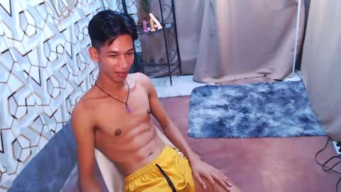 Reyn online show from 02/07/25, 02:26