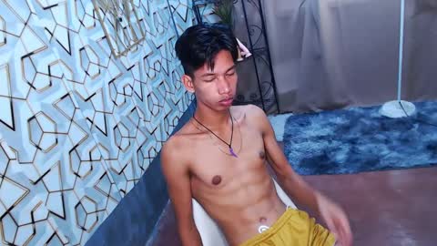 Reyn online show from 02/11/25, 12:17