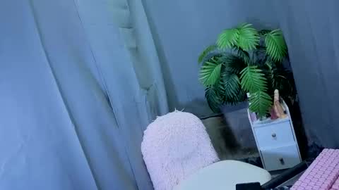 Reyn online show from 10/14/25, 05:14