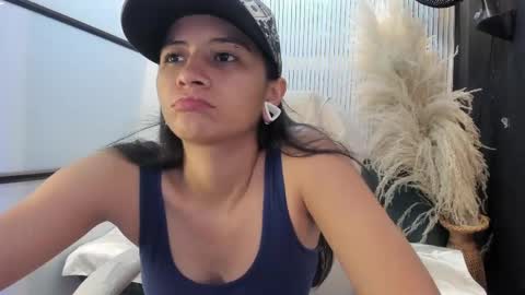 Snapshot of maxigarcia_ chatting on 05/26/26, 09:33 Maxi online show from 05/26/26, 09:33