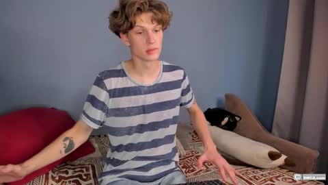 Snapshot of maxim_burn chatting on 09/10/25, 03:01 maxim burn online show from 09/10/25, 03:01