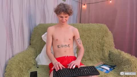 Snapshot of maxim_burn chatting on 10/20/25, 08:53 maxim burn online show from 10/20/25, 08:53