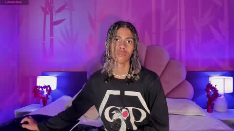 maxim online show from 02/19/25, 03:28