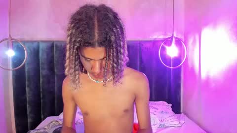 maxim online show from 03/08/25, 09:28