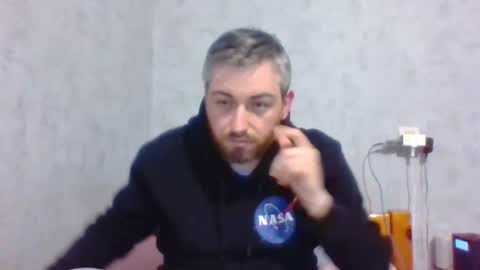 Maxime online show from 01/06/25, 07:24