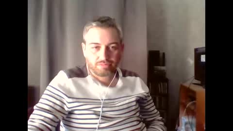Snapshot of maximefrxx chatting on 02/17/26, 03:40 Maxime online show from 02/17/26, 03:40