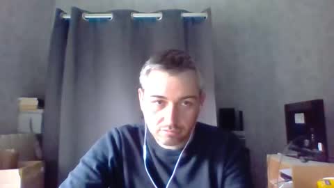 Snapshot of maximefrxx chatting on 02/21/26, 03:35 Maxime online show from 02/21/26, 03:35