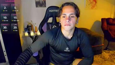 maximiliano_scoott_ online show from 01/08/26, 02:03