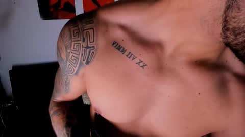 Snapshot of maximo004 chatting on 10/13/25, 02:17 Maximo online show from 10/13/25, 02:17