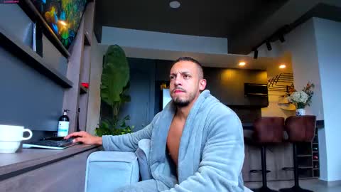 maximo_and_marcelo online show from 02/24/26, 12:03