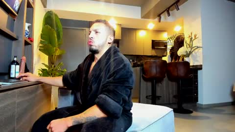 maximo_and_marcelo online show from 03/30/26, 02:12