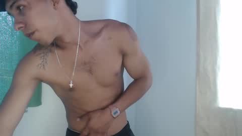 Maximo Aron Vega online show from 12/08/24, 07:54