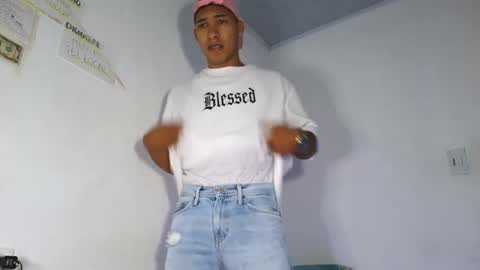 Maximo Aron Vega online show from 03/23/26, 10:25