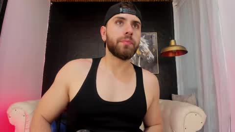 Maximo Wolf online show from 10/06/25, 08:06