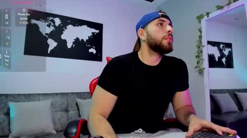 Maximo Wolf online show from 12/20/25, 08:49