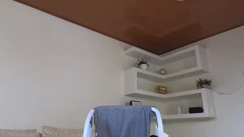 Sebastian online show from 02/13/25, 06:48