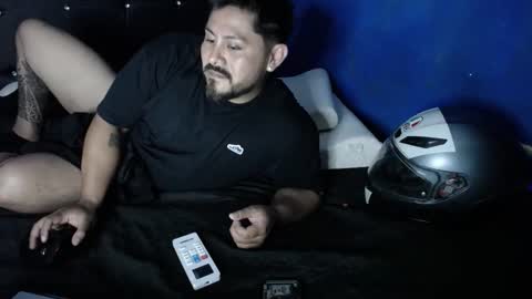 maximohot03 online show from 09/14/25, 04:11