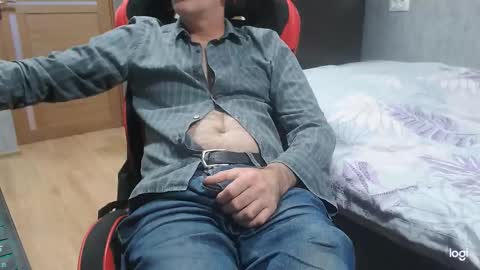 maximus3334 online show from 10/16/25, 11:22