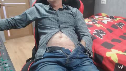 maximus3334 online show from 10/23/25, 10:36