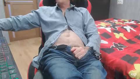 maximus3334 online show from 10/30/25, 11:55