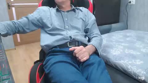 Snapshot of maximus3334 chatting on 04/29/26, 10:52 maximus3334 online show from 04/29/26, 10:52